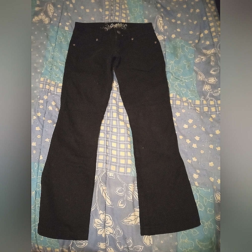 Black low-rise jeans